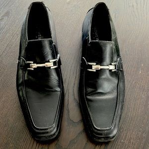 Men’s black leather shoes size 11.5